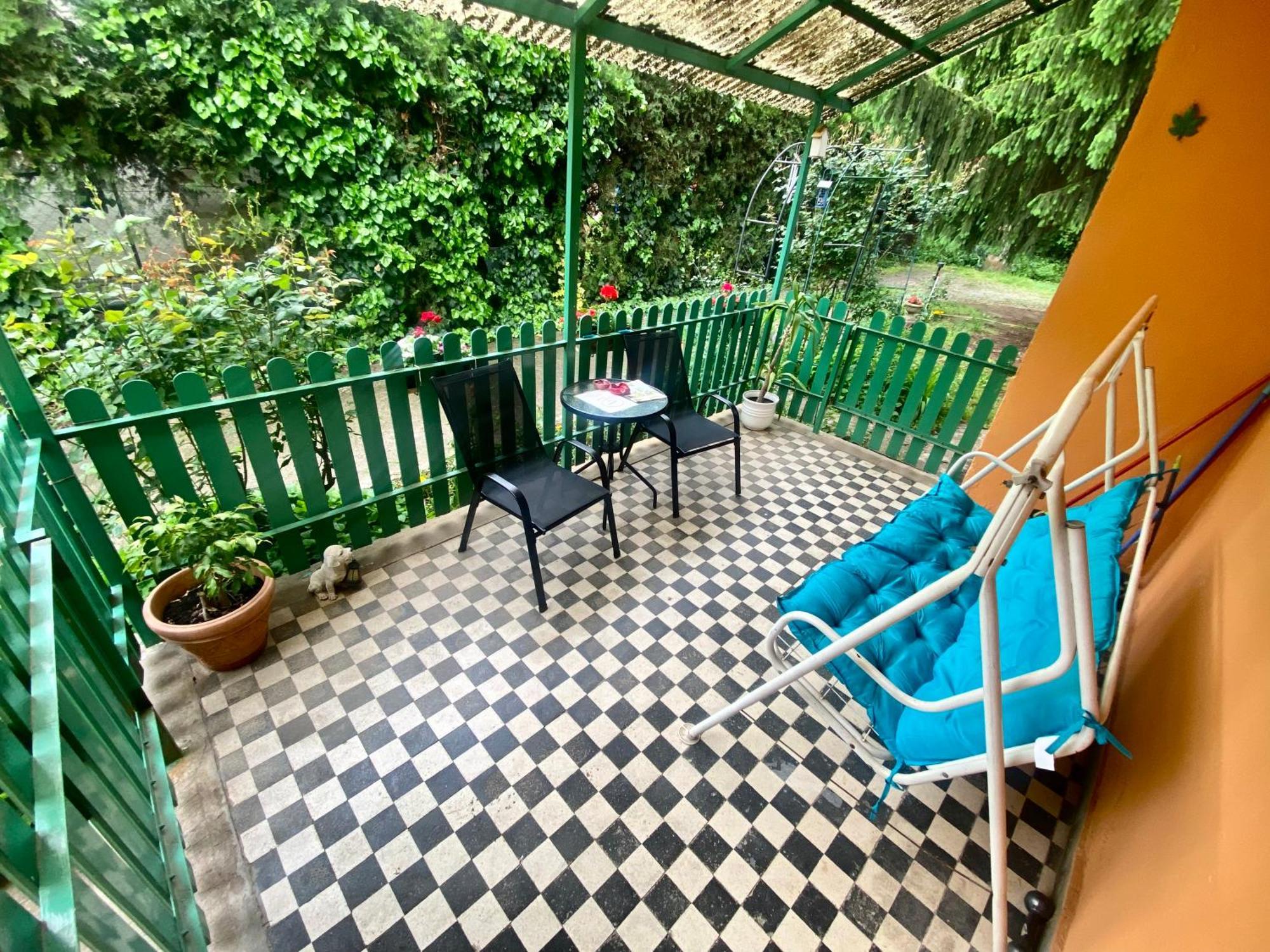 Grany'S Retro Guesthouse Near Budapest Airport Vecsés Εξωτερικό φωτογραφία